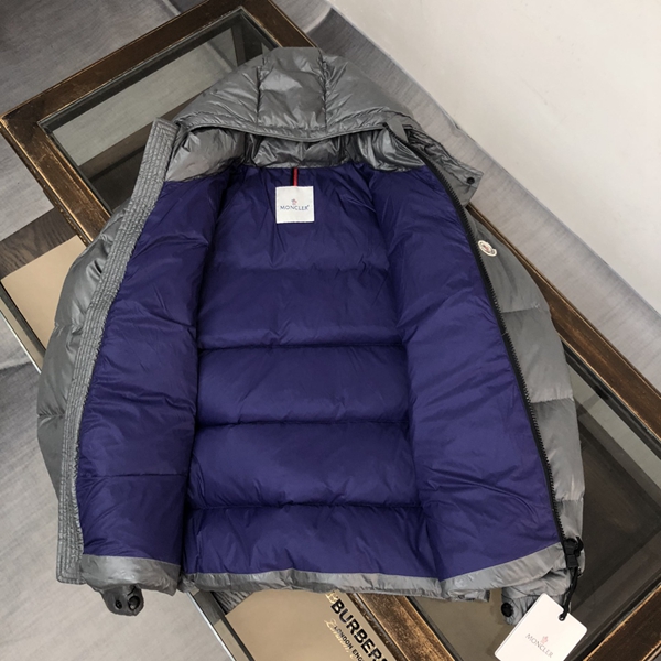 ハイクオリティダウンジャケット角部分ディテール